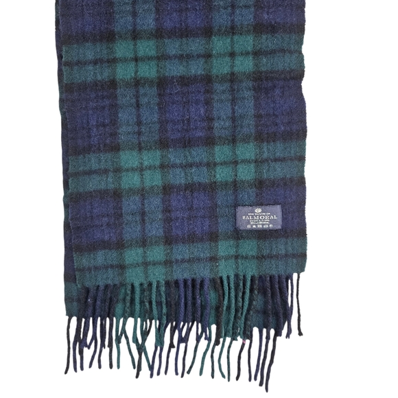 Tha House of Balmoral Scotland  wool  tartan plaid fringe Scarf - Picture 2 of 4
